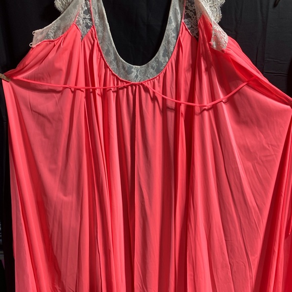 Vintage Nightgown and Robe Set by Claire Sandra by Lucie Ann of Beverly Hills - Picture 5 of 16